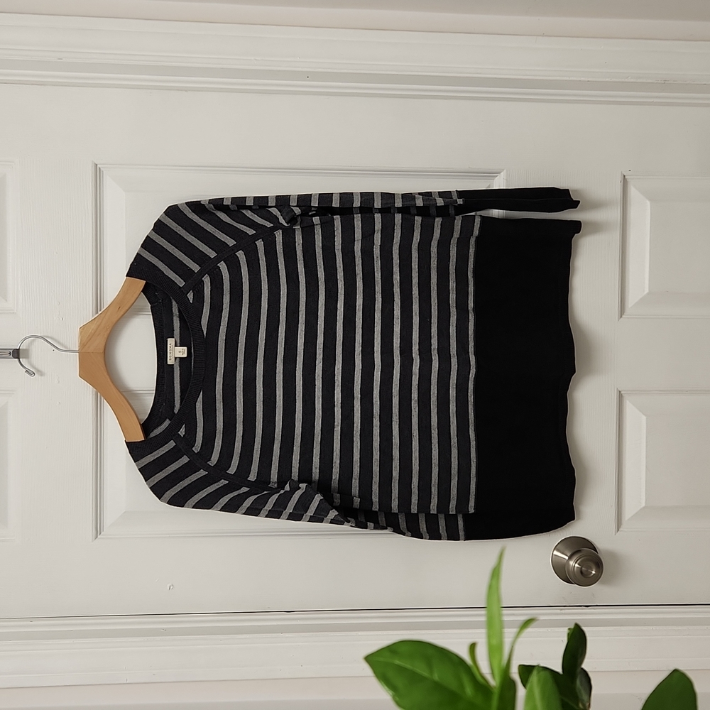 7|$30 Sonoma sweater size small gray blue